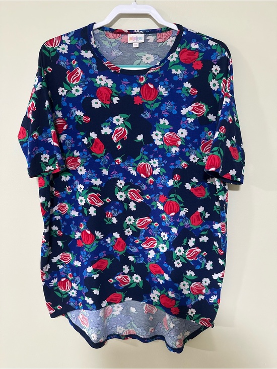 LuLaRoe Tops - LuLaRoe size XL Navy Floral Short Sleeve Tee with Red & Blue Blooms